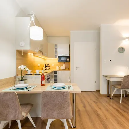 Downtown Residences - Ac,elevator,terrace