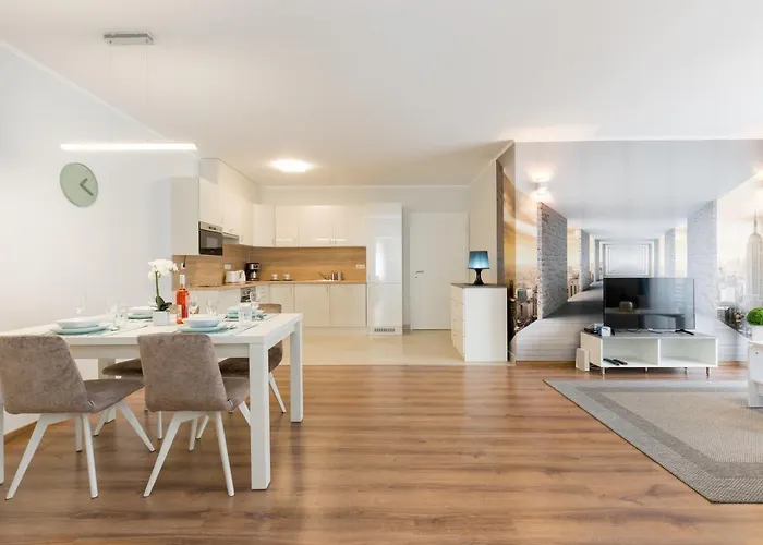 Downtown Residences - Ac,elevator,terrace Appartement