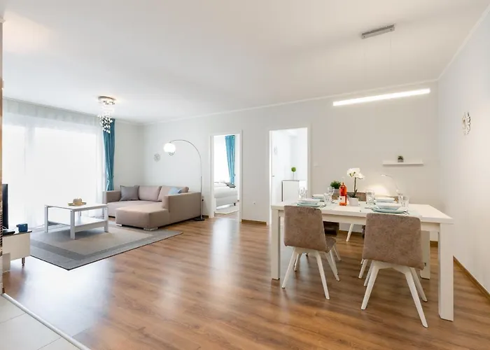 Downtown Residences - Ac,elevator,terrace Appartement