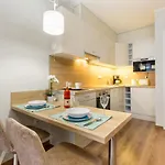Апартаменты Downtown Residences - Ac,elevator,terrace