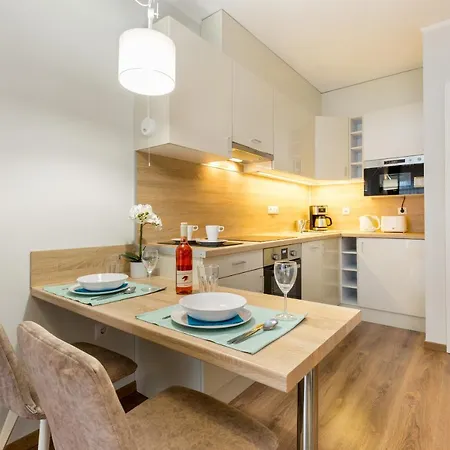 Apartman Downtown Residences - Ac,elevator,terrace