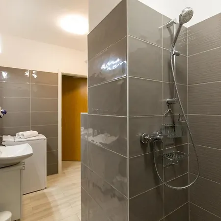 Downtown Residences - Ac,elevator,terrace